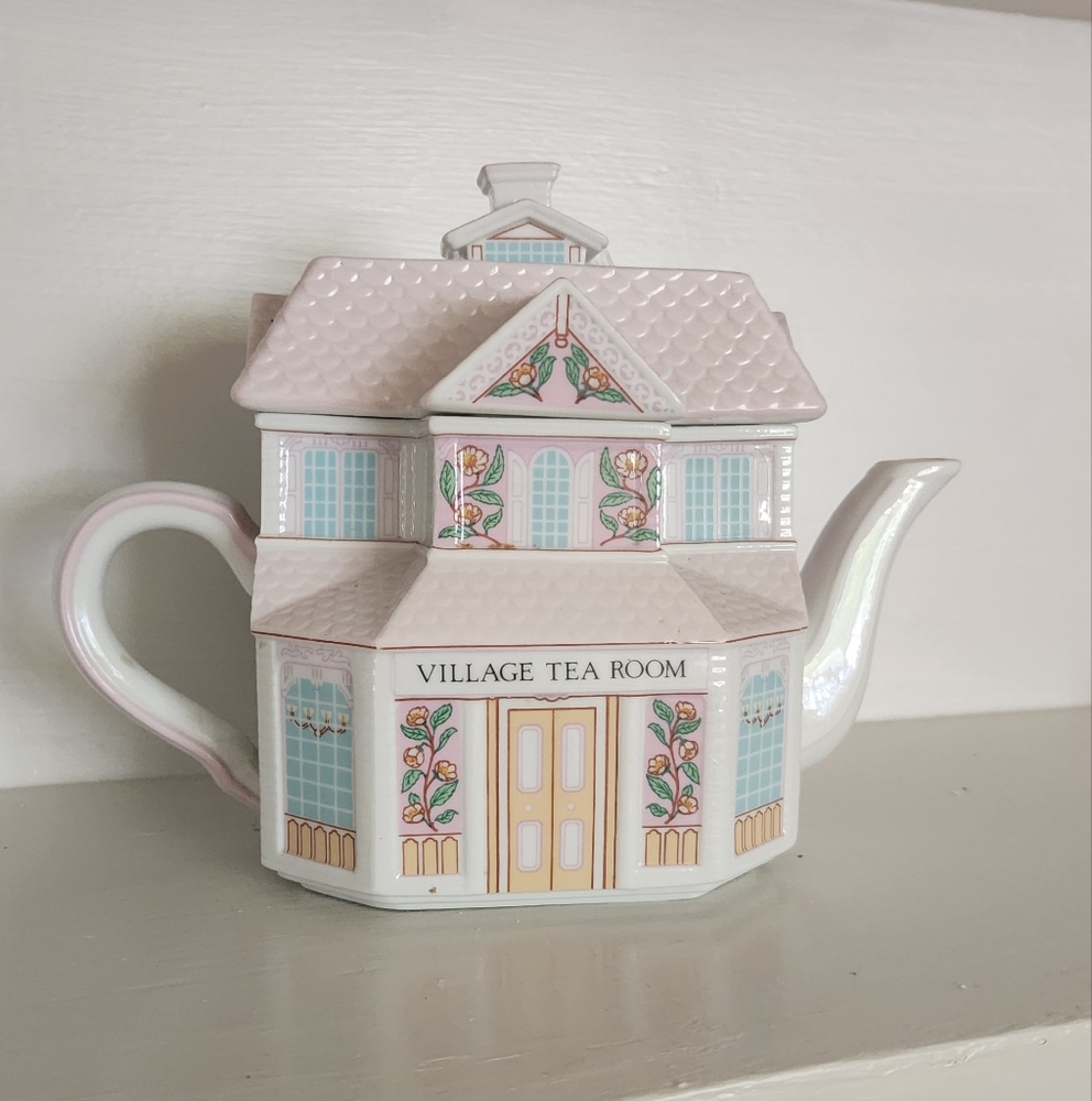 Lenox Village Tea Room Teapot
